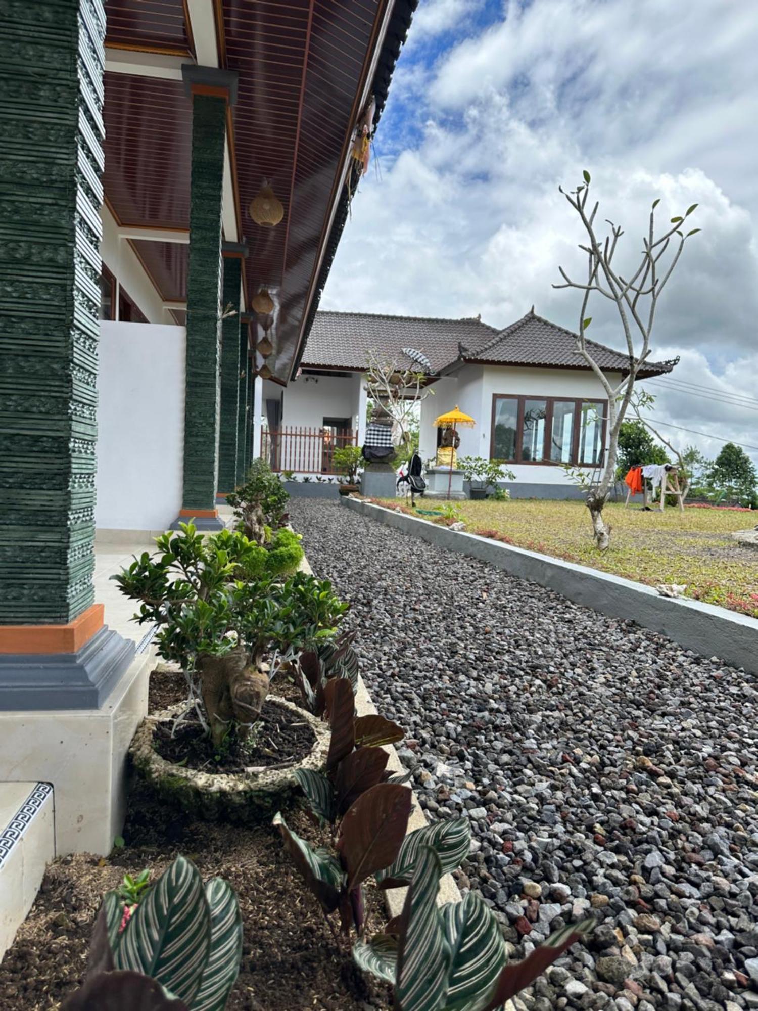 Bali Basuki Retreat Center Apartamento Besakih Exterior foto