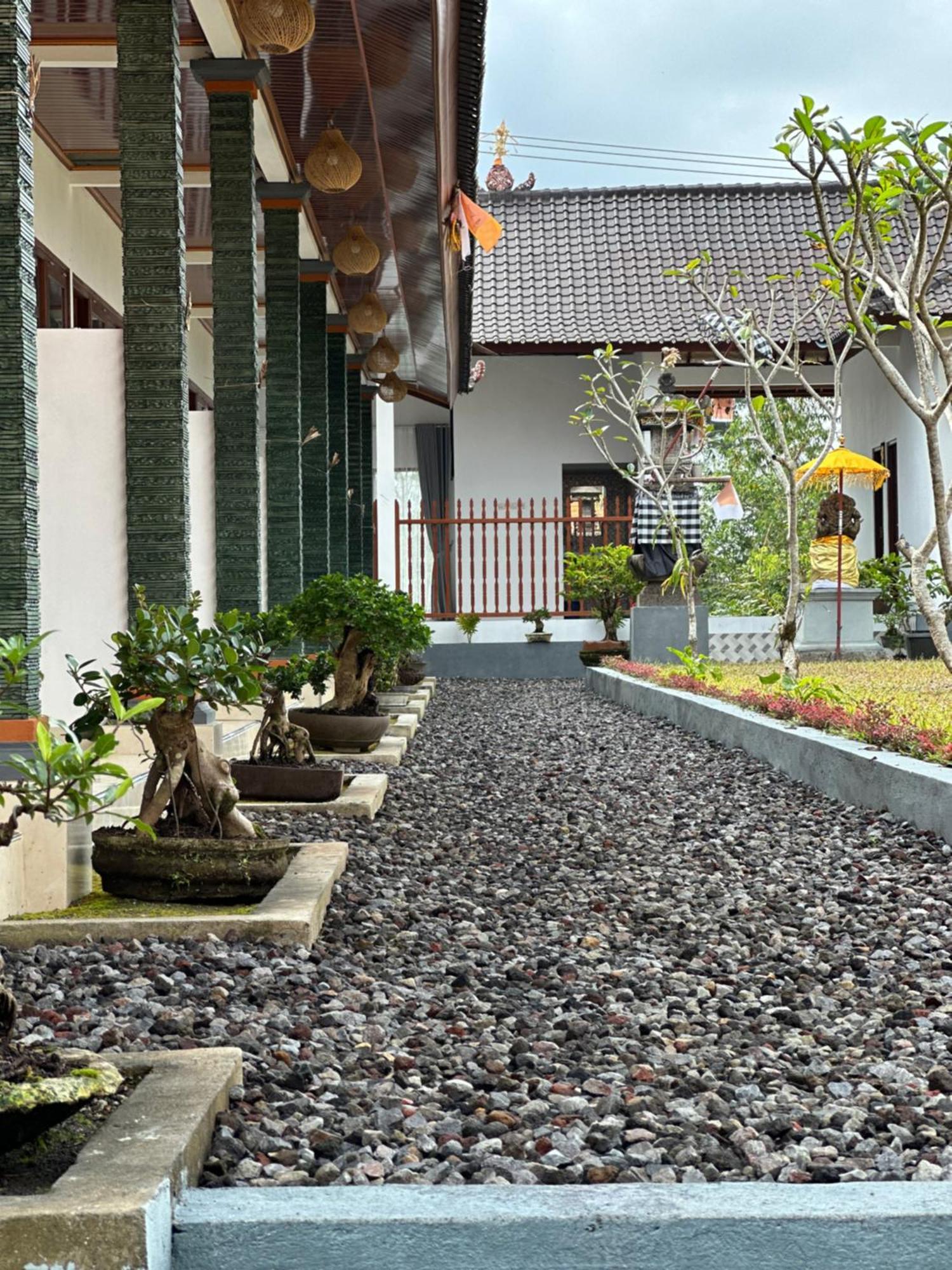 Bali Basuki Retreat Center Apartamento Besakih Exterior foto